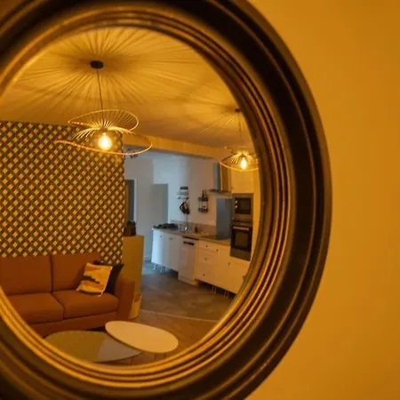 Cosycouronne Apartman *