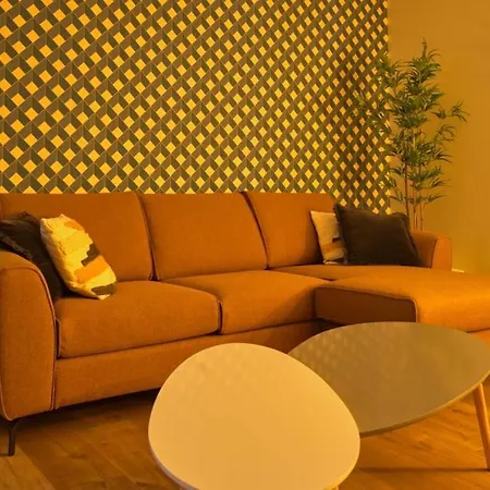 Cosycouronne Apartman